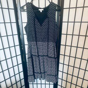 Women's LC Lauren Conrad Black & White Summer Sleeveless Dress‎ Size Medium